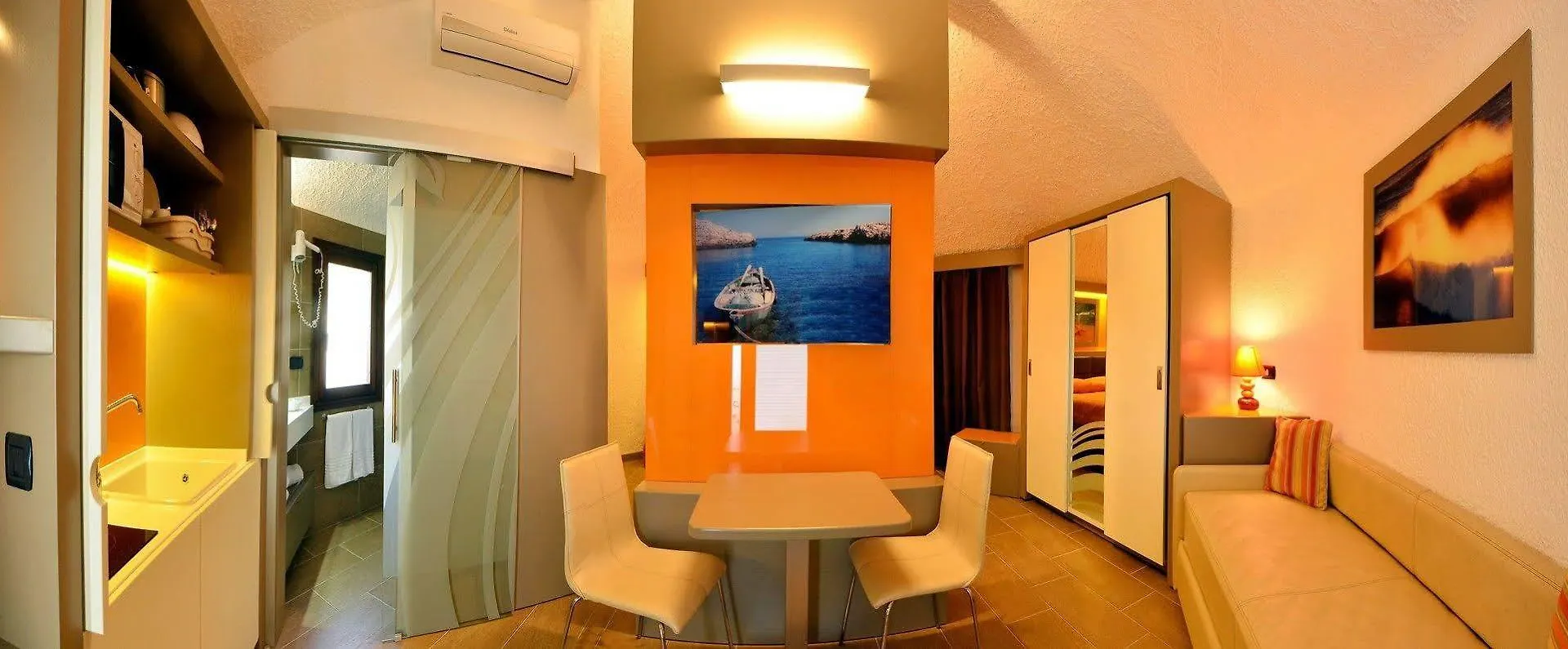 Calanica Resort تْشيفالو 4*,